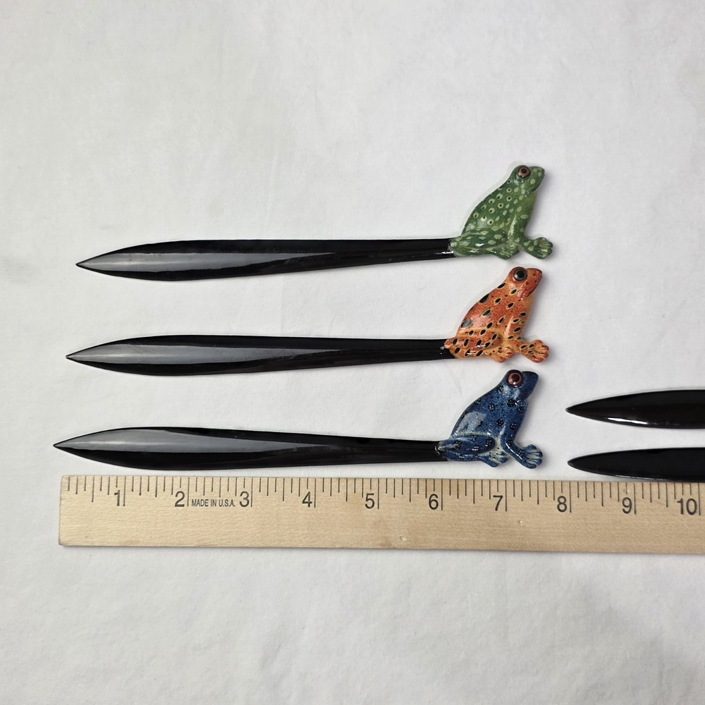5 Animal Plastic Letter Openers 3 Frogs 1 Humming Bird 1 Crane - Picture 5 of 8